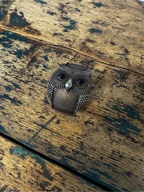 Vintage-Inspired Owl Statement Bracelet - Bronze Tone